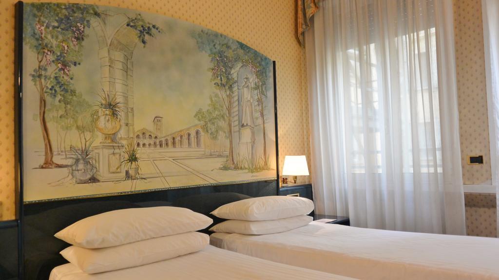 Ih Hotels Milano Ambasciatori Rom bilde
